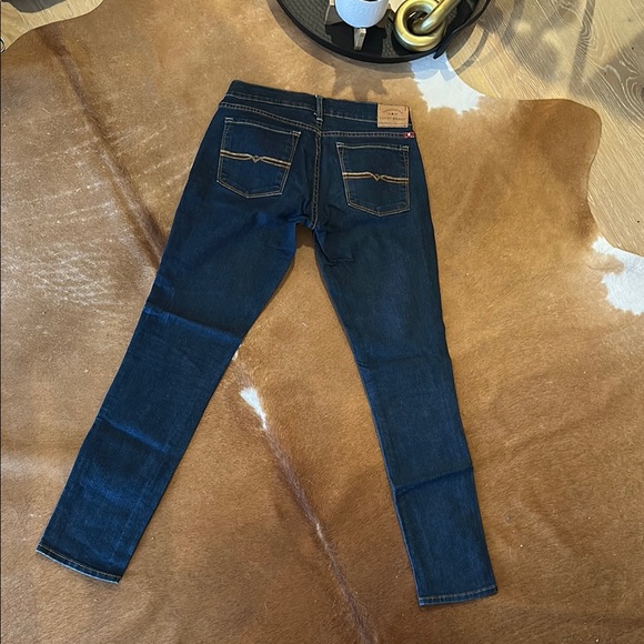 Lucky Brand Women’s Dark Blue Jeans - Picture 6 of 8